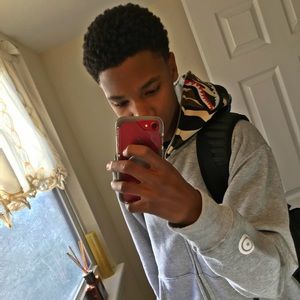 Meet your Posher, Ramone